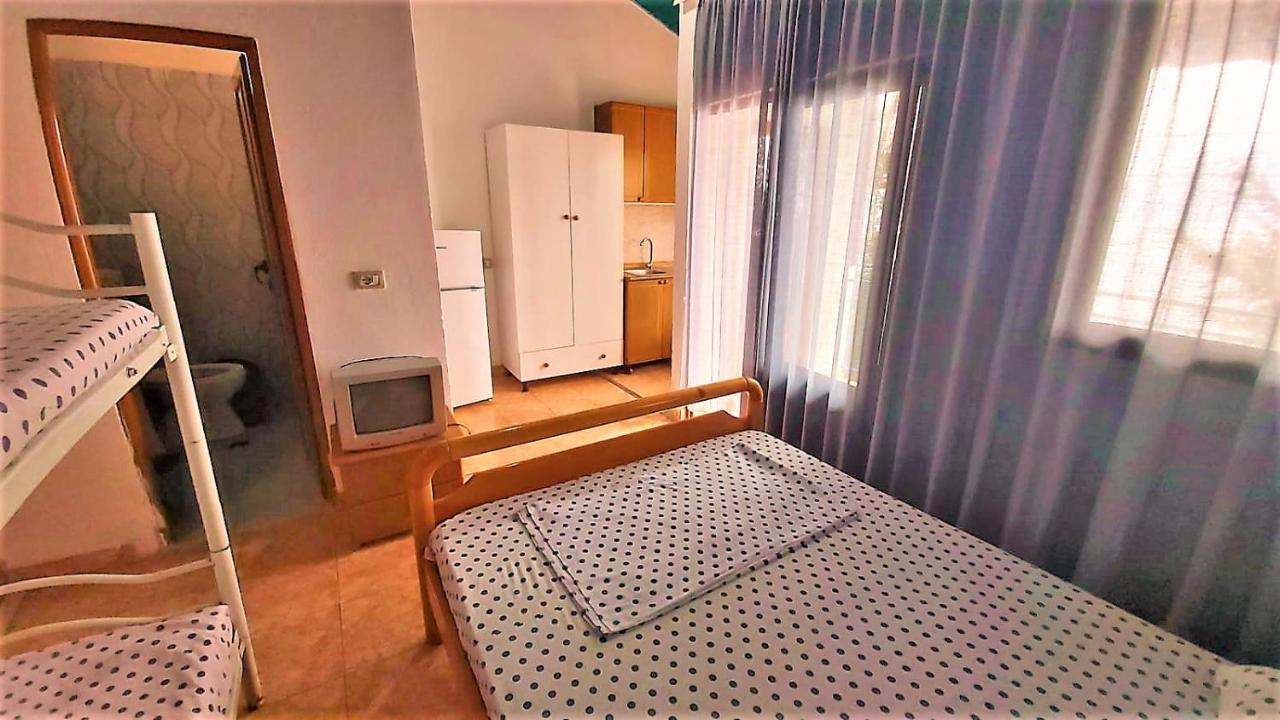 Ramo'S Cozy Beachside Haven With Panoramic Views - 1St Vlorë Exteriér fotografie